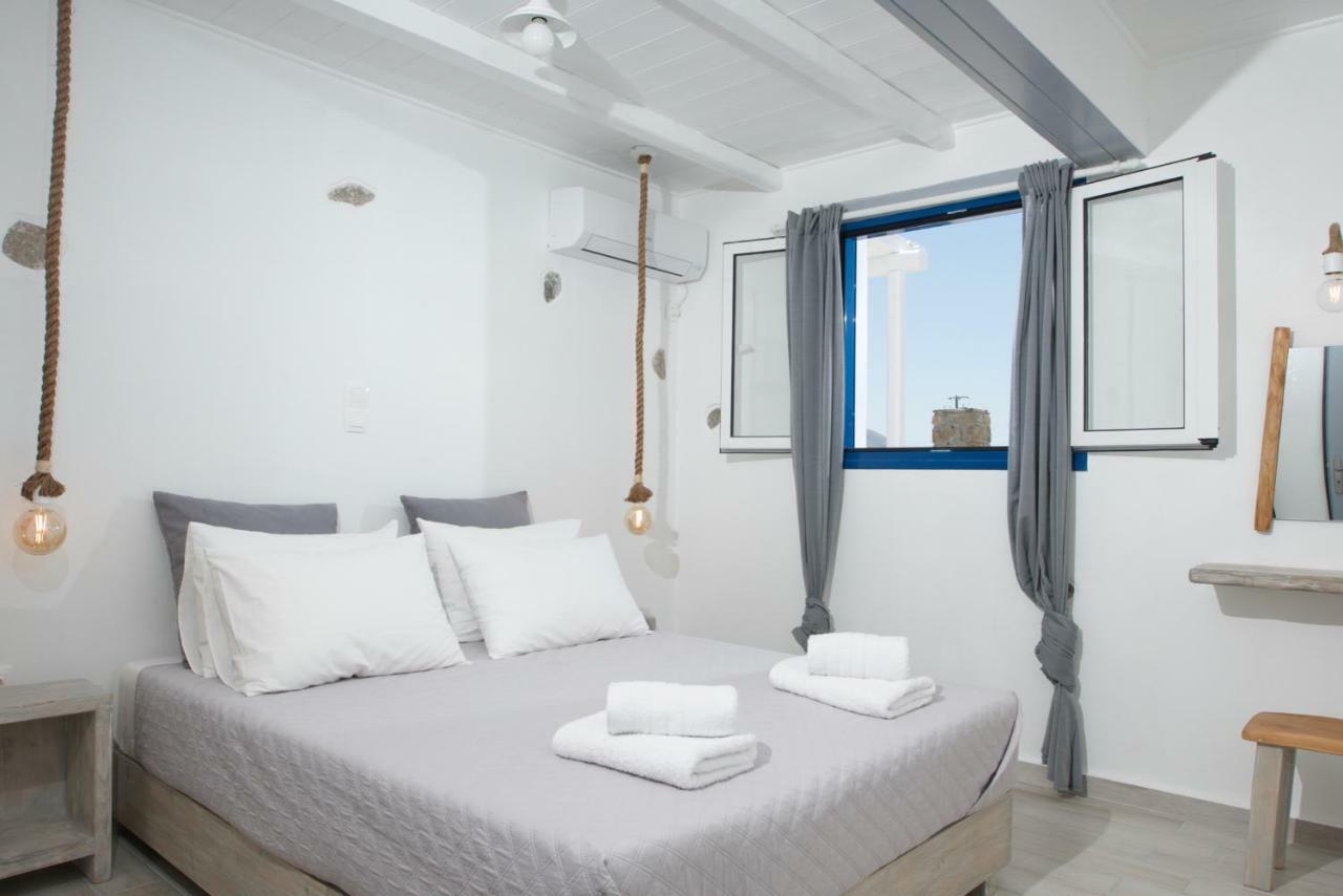 Parian White Luxury Apartments Парікія Екстер'єр фото